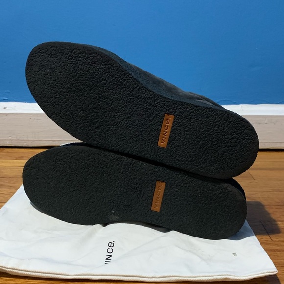 Vince lace ups. NWOT. Dust bag included. - Picture 2 of 7